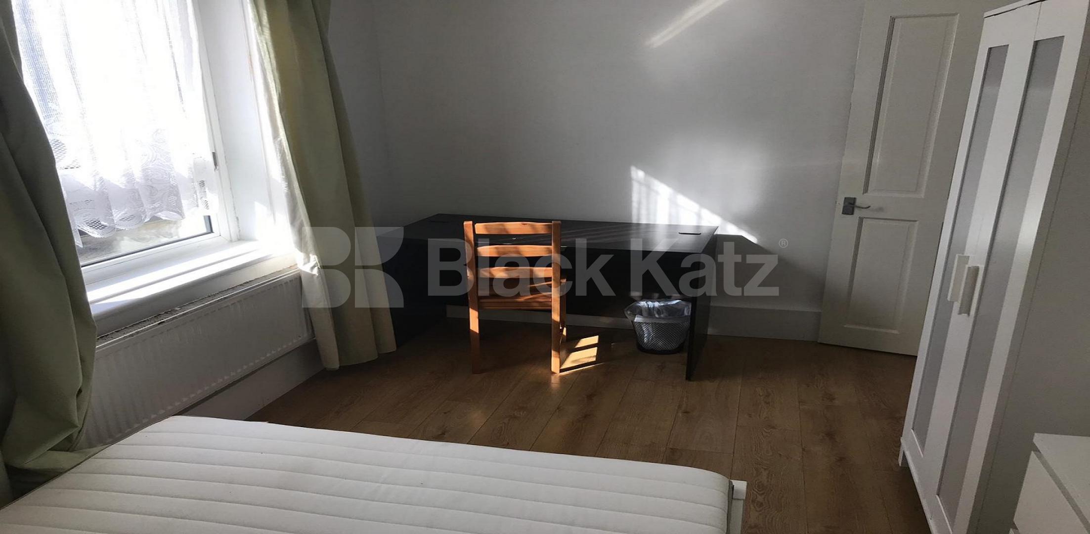 			NEW INSTRUCTION , 2 Bedroom, 1 bath, 1 reception Apartment			 Kinglake Street , Elephant and Castle